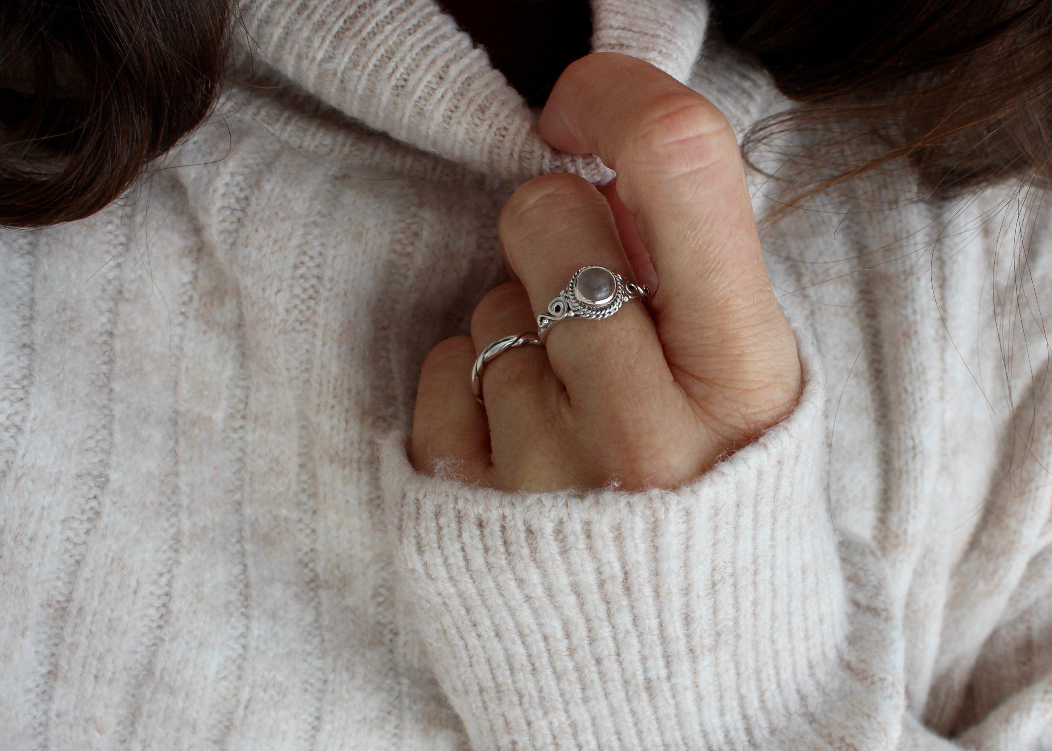 SINCÉRITÉ, bague argent sterling et pierre semi-précieuse, QUARTZ ROSE.