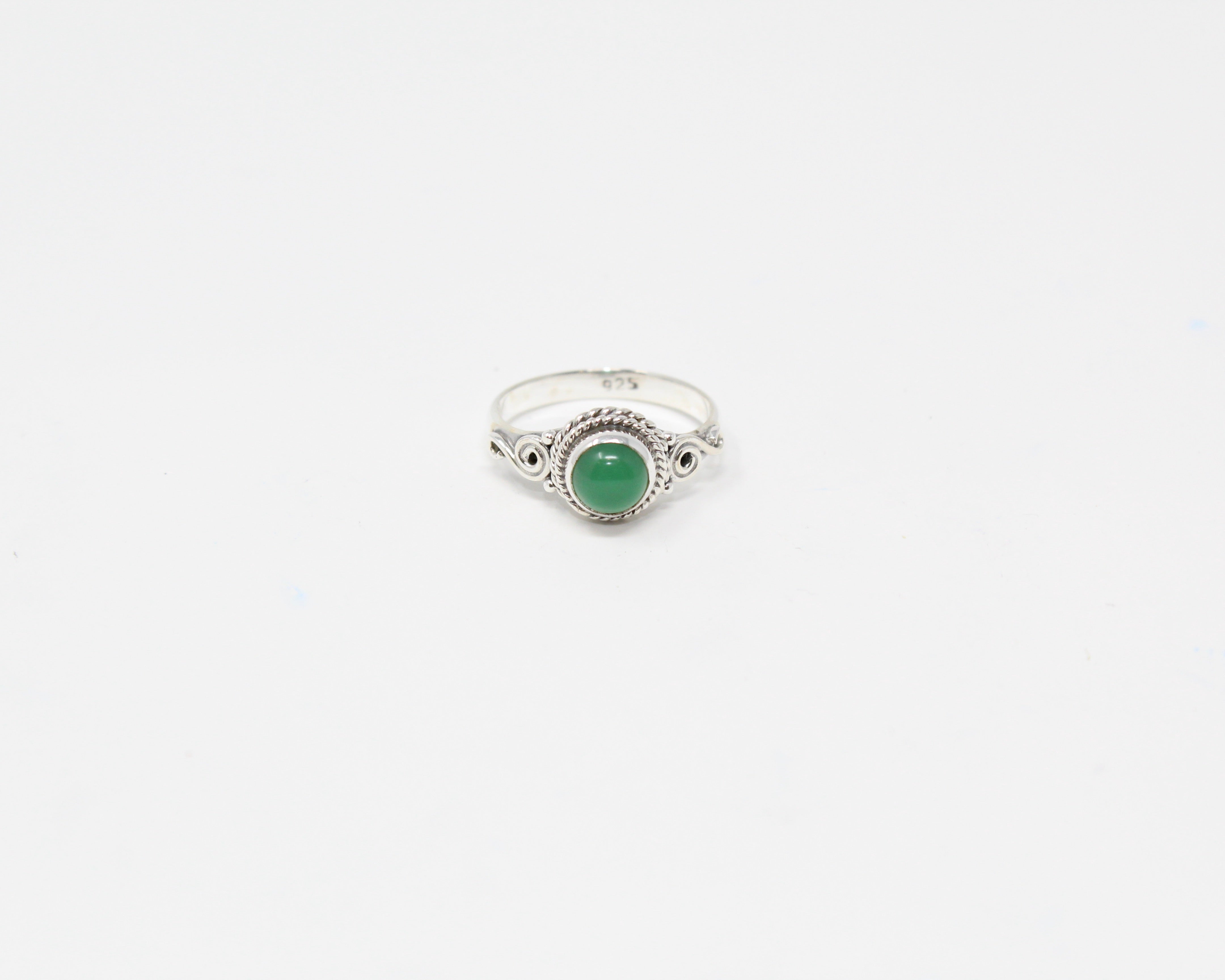 SINCÉRITÉ, bague argent sterling et pierre semi-précieuse, ONYX VERT.