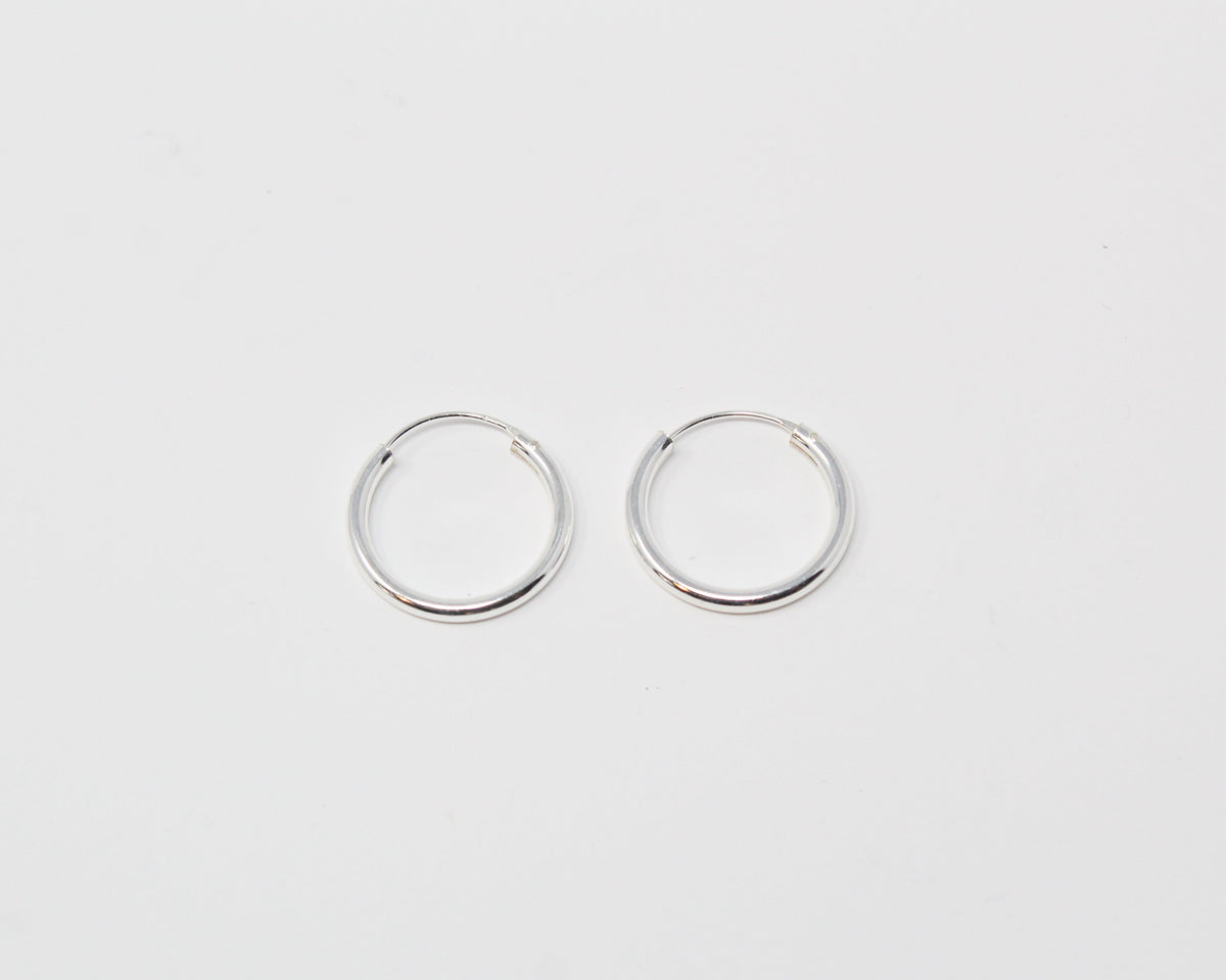 CHLOÉ, anneaux argent sterling.